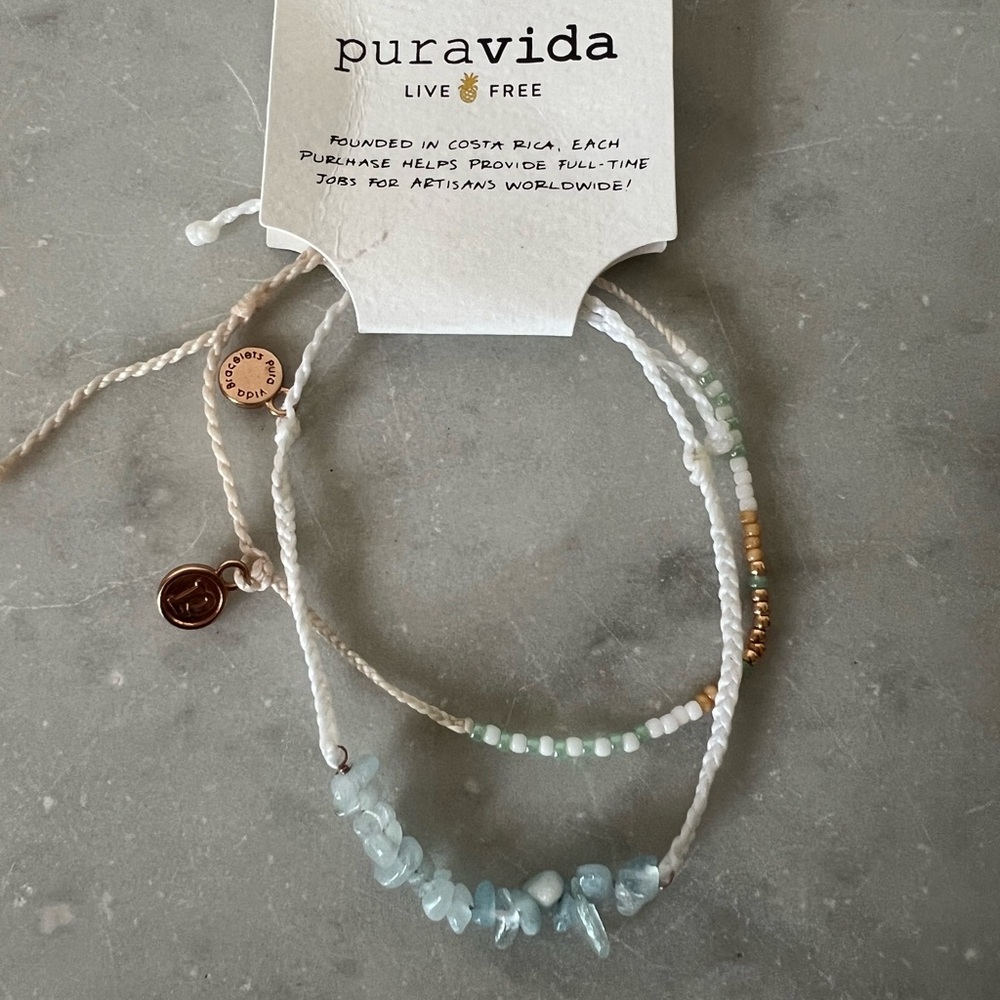Pura Vida White and Gold Beaded Bracelet